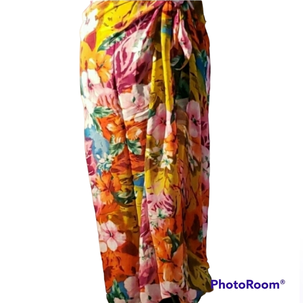 Multi Colored Beach Sarong 40" x 52"  approx Medium Newport News